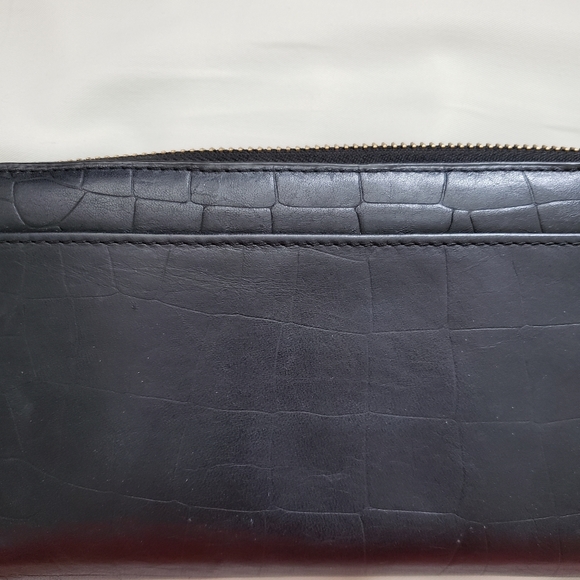 Kate Spade Zip Around Wallet - Picture 5 of 12